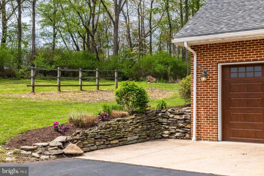 16 KILE DRIVE Bloomsburg, PA 17815