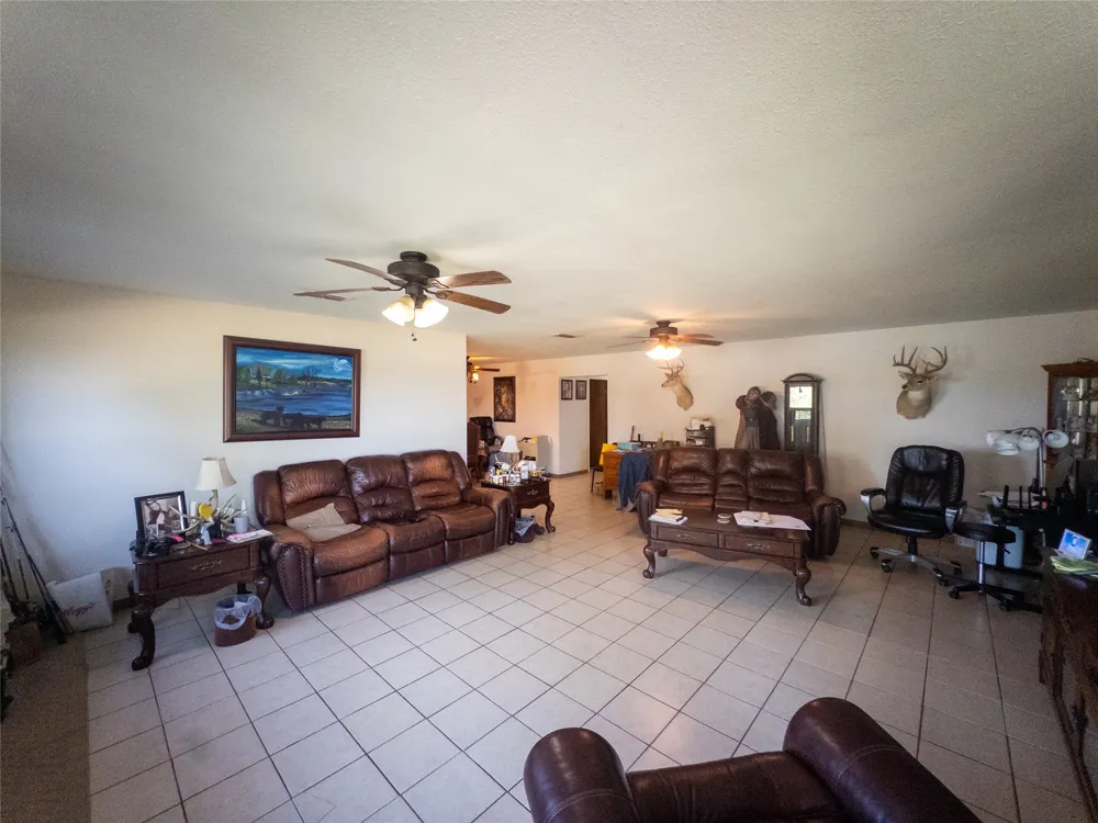 11843 Highway 175 E Highway Larue, TX 75770