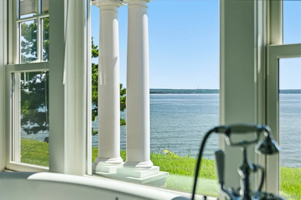 920 Cedar Point Drive E Southold, NY 11971