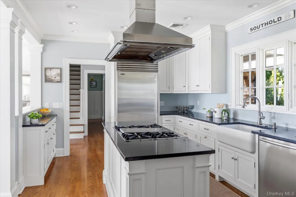 920 Cedar Point Drive E Southold, NY 11971