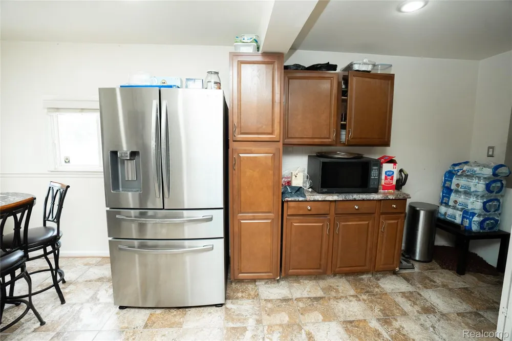 26536 Palmer Boulevard Madison Heights City, MI 48071