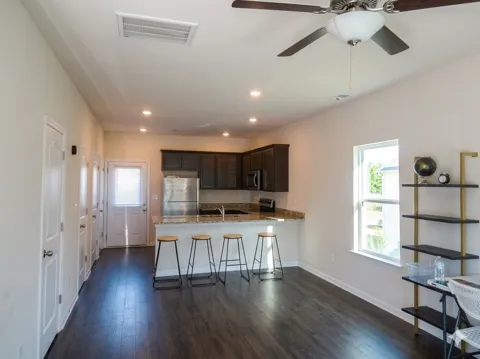 4053 Cody Dr
