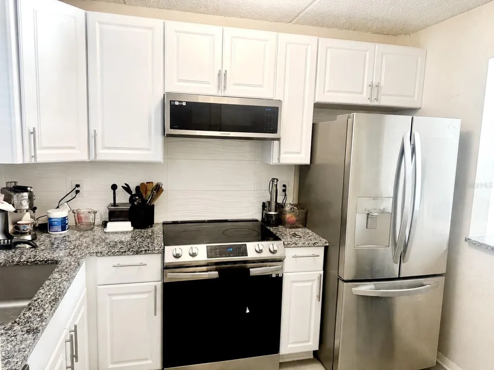 2864 SOMERSET PARK DRIVE #2864 Tampa, FL 33613