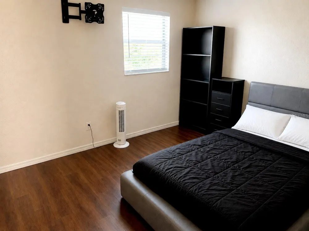 2864 SOMERSET PARK DRIVE #2864 Tampa, FL 33613