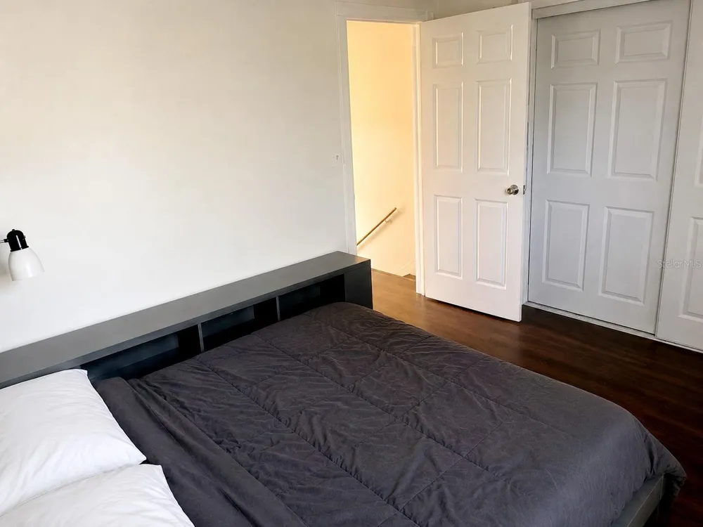 2864 SOMERSET PARK DRIVE #2864 Tampa, FL 33613