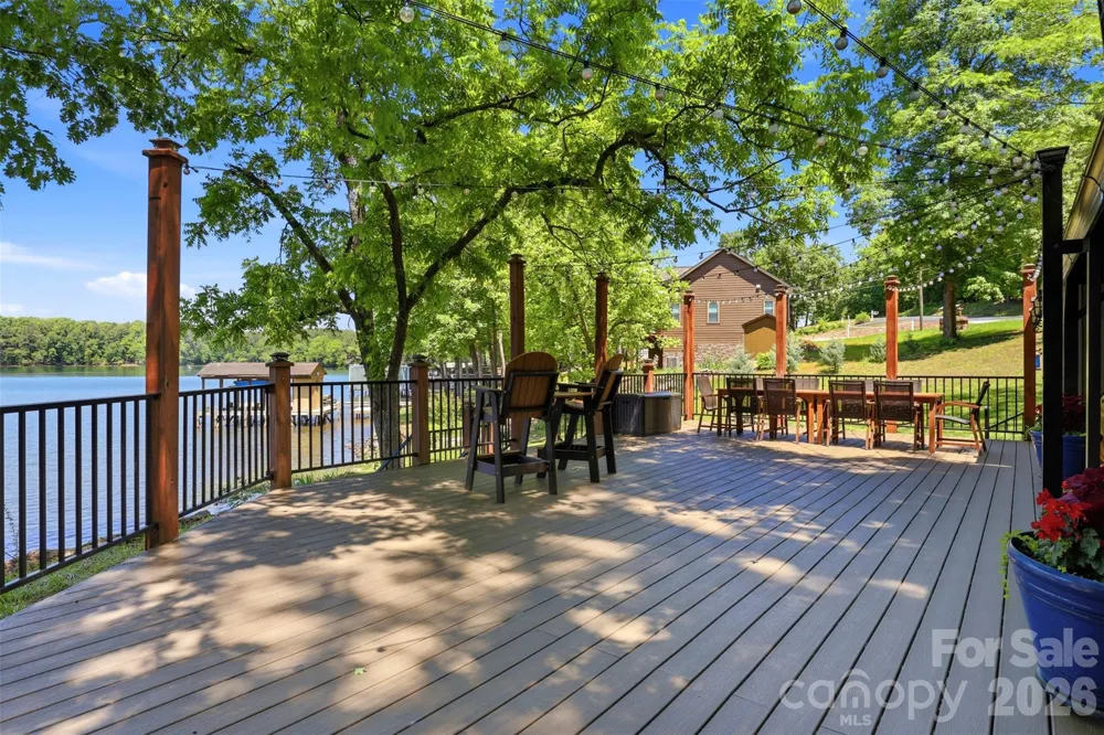 416 Lake Shore Drive Norwood, NC 28128