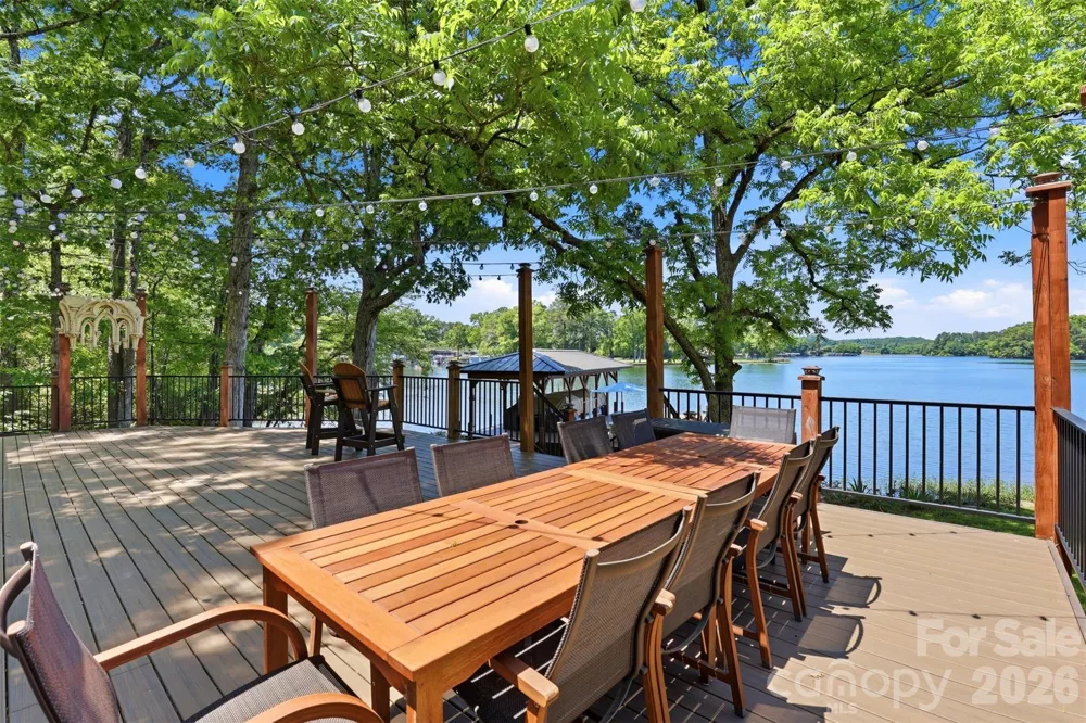 416 Lake Shore Drive Norwood, NC 28128