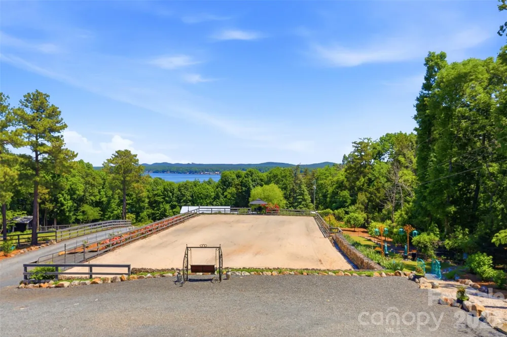 416 Lake Shore Drive Norwood, NC 28128