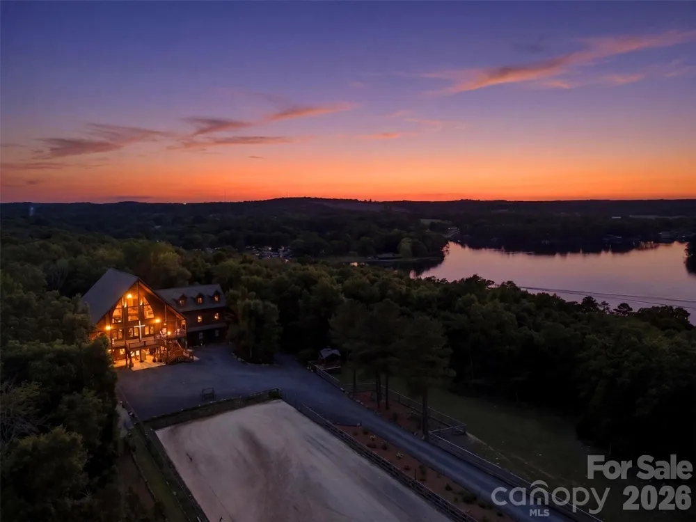 416 Lake Shore Drive Norwood, NC 28128