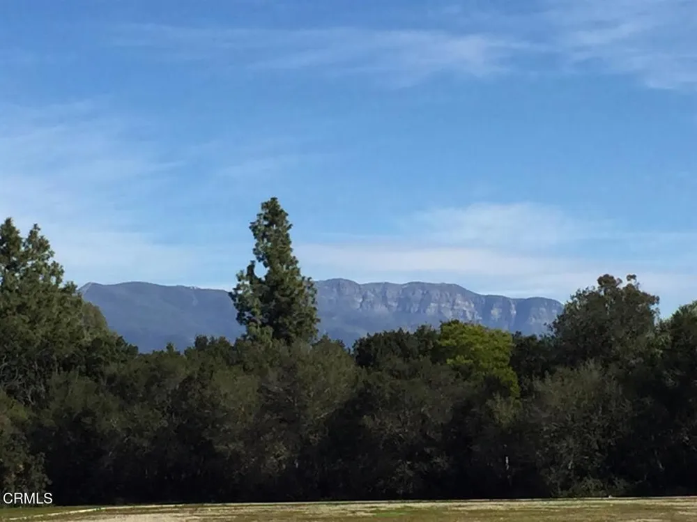 12140 Macdonald Drive Ojai, CA 93023
