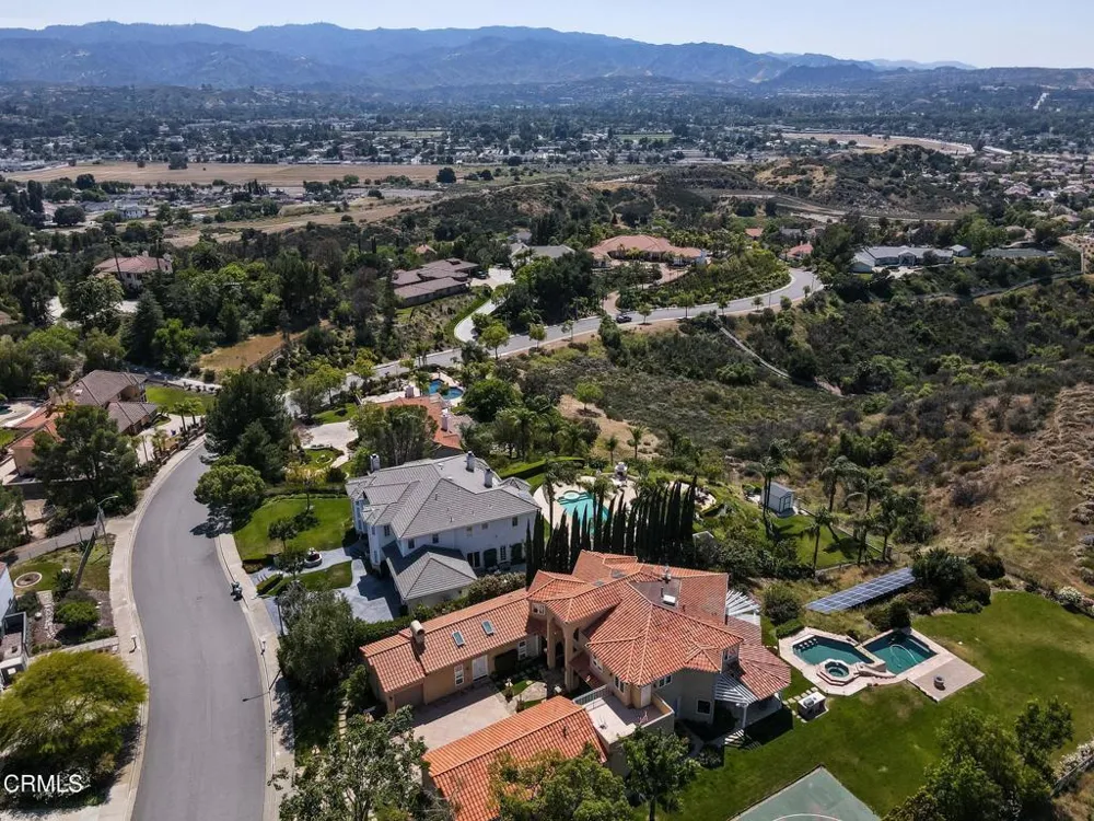 Rolling Ridge Drive Santa Clarita, CA 91350