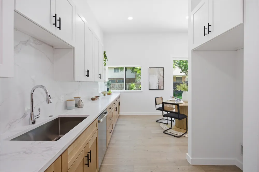 2110 Magazine Street Austin, TX 78727