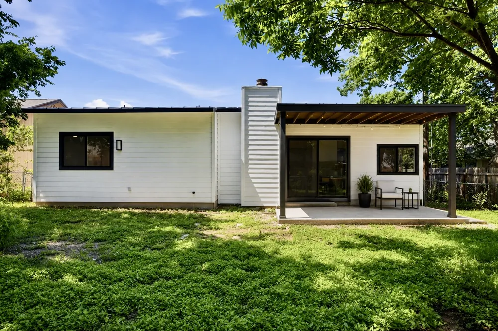 2110 Magazine Street Austin, TX 78727
