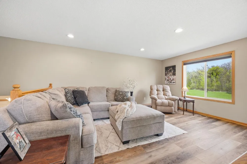 104 Century Lane Silver Lake, MN 55381