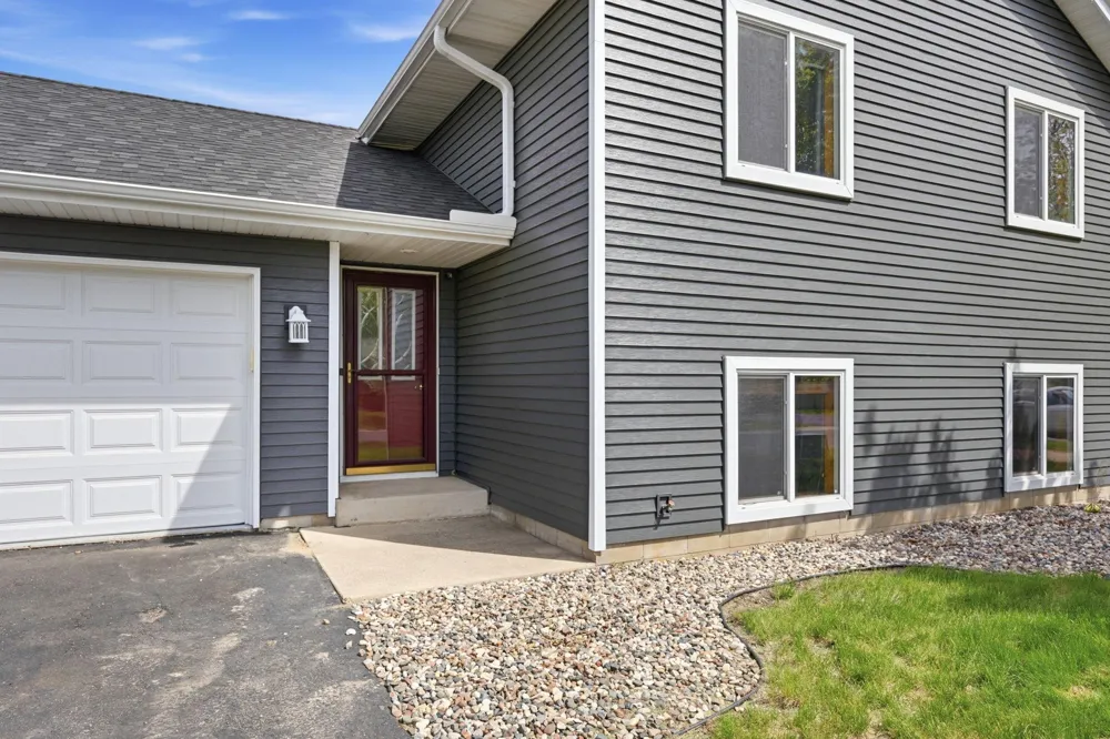 104 Century Lane Silver Lake, MN 55381