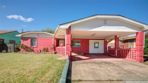 905 Bank Drive
