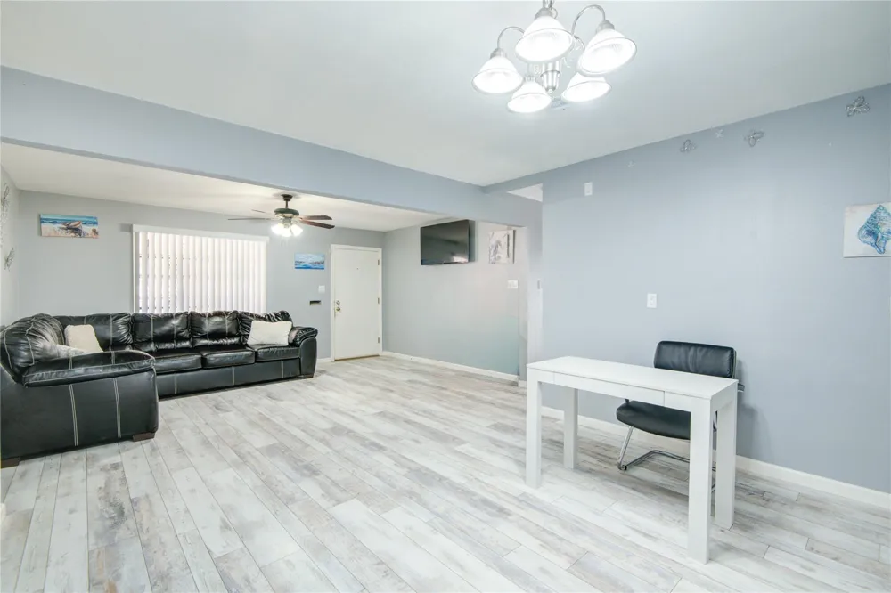 905 Bank Drive Galena Park, TX 77547