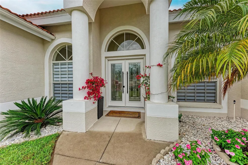 7327 38TH COURT EAST Sarasota, FL 34243