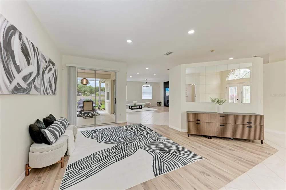 7327 38TH COURT EAST Sarasota, FL 34243