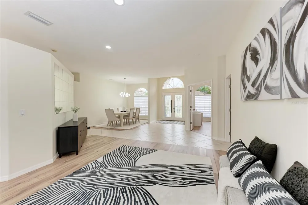 7327 38TH COURT EAST Sarasota, FL 34243