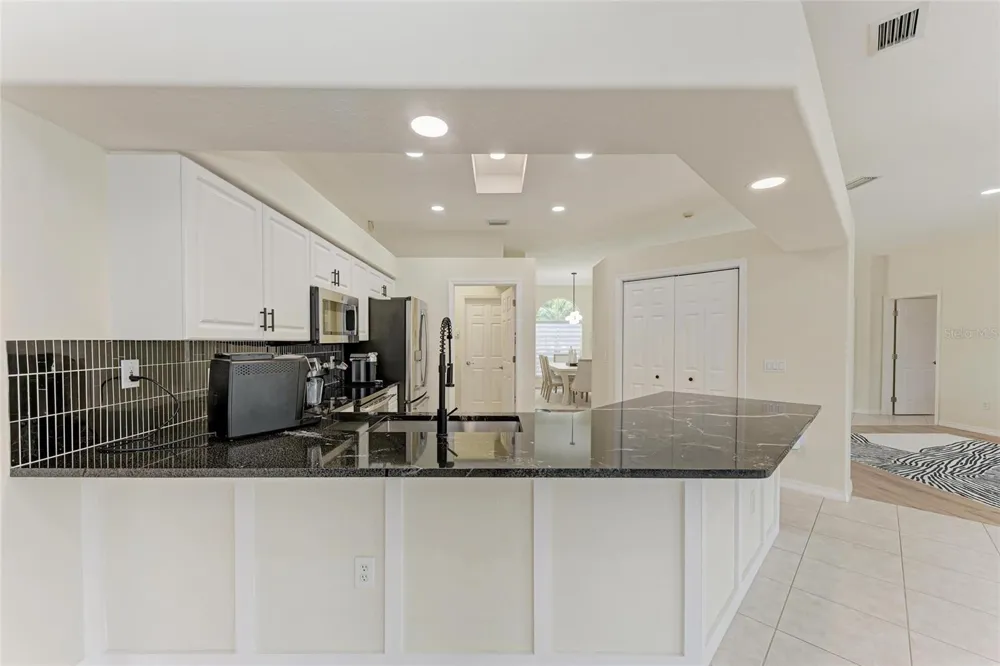 7327 38TH COURT EAST Sarasota, FL 34243