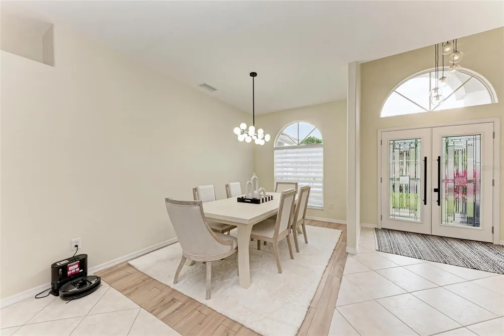 7327 38TH COURT EAST Sarasota, FL 34243