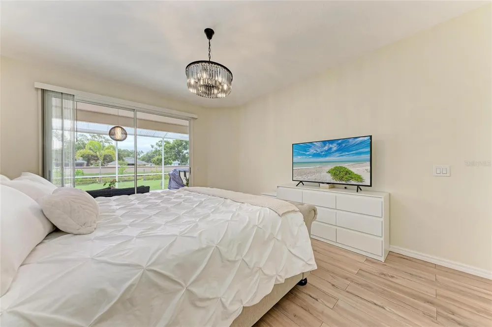 7327 38TH COURT EAST Sarasota, FL 34243