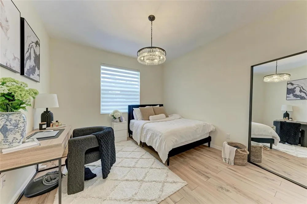7327 38TH COURT EAST Sarasota, FL 34243