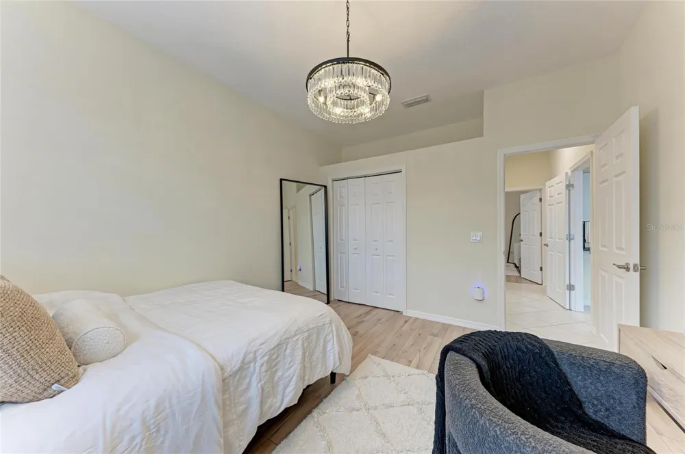 7327 38TH COURT EAST Sarasota, FL 34243