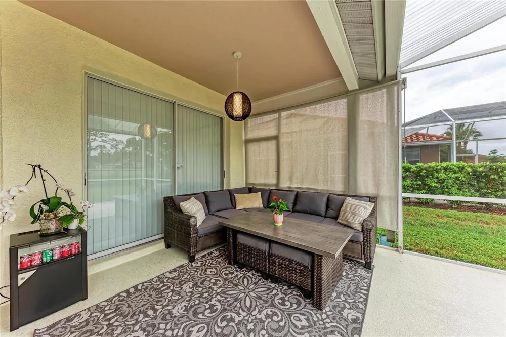 7327 38TH COURT EAST Sarasota, FL 34243
