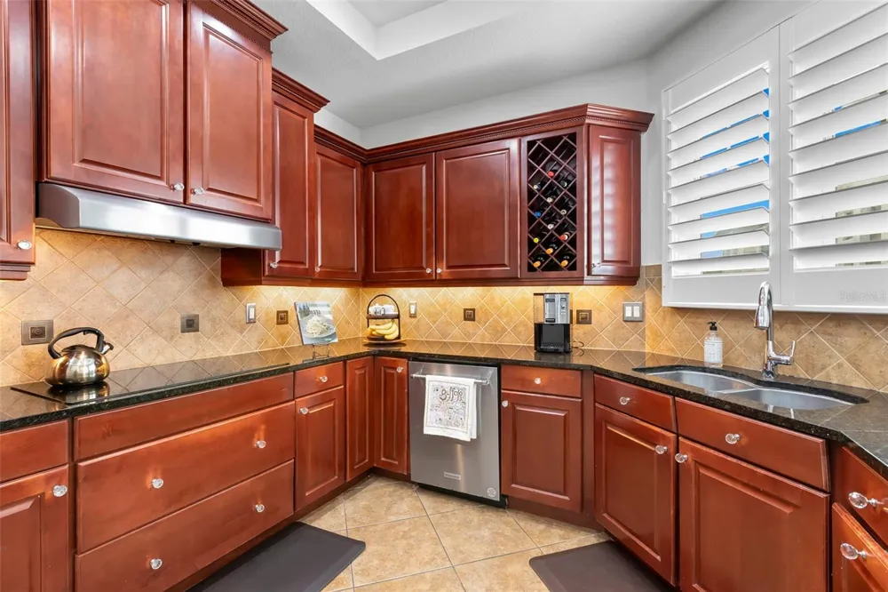 6 ACADEMY WAY S #221 St Petersburg, FL 33711