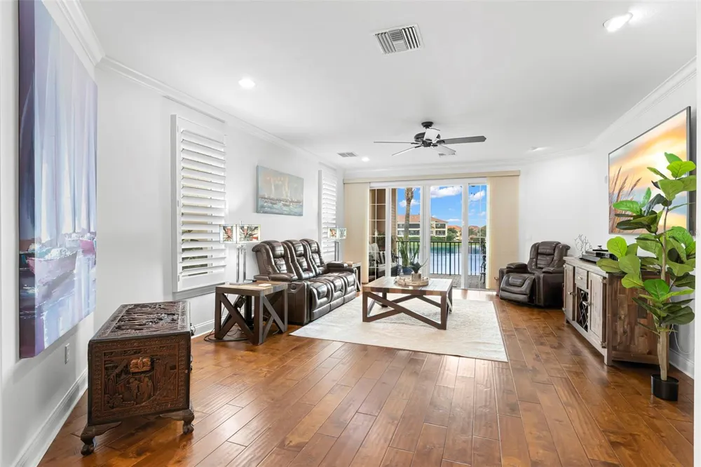 6 ACADEMY WAY S #221 St Petersburg, FL 33711