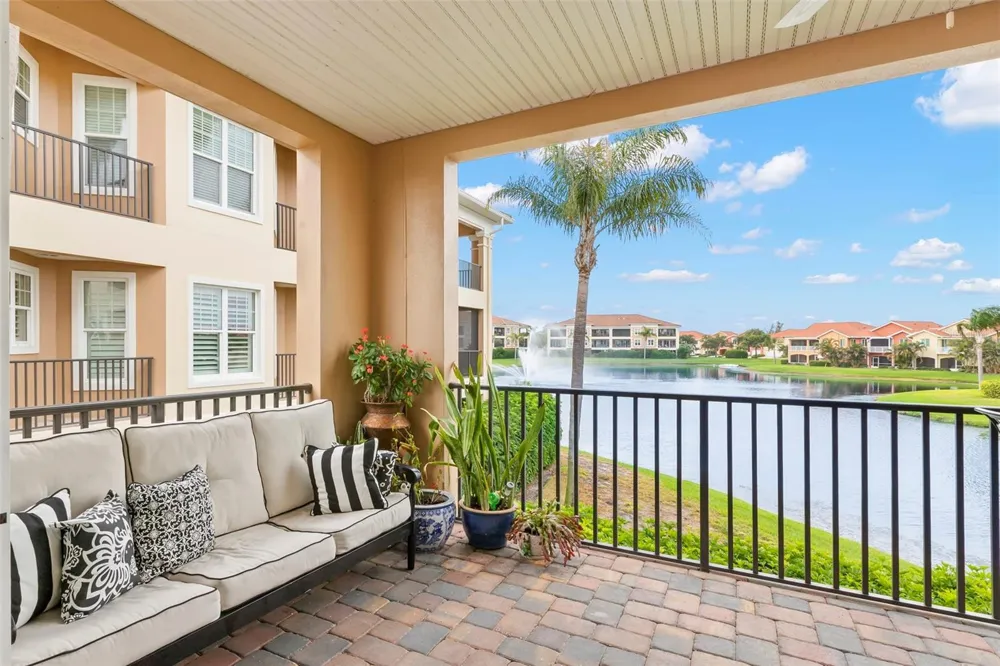 6 ACADEMY WAY S #221 St Petersburg, FL 33711