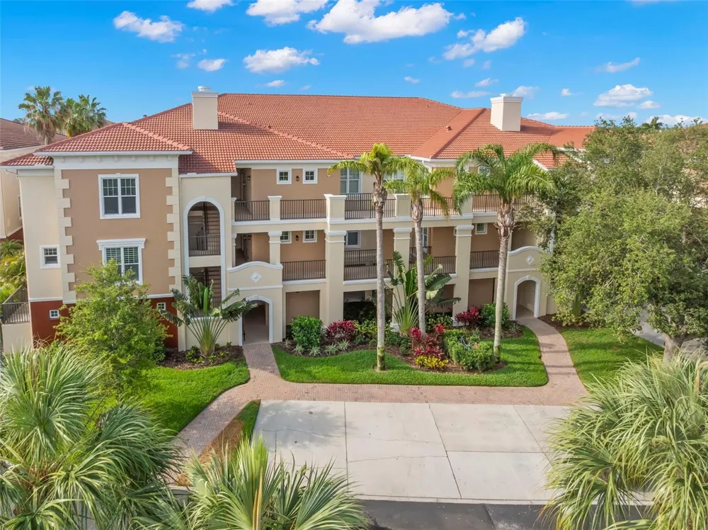6 ACADEMY WAY S #221 St Petersburg, FL 33711
