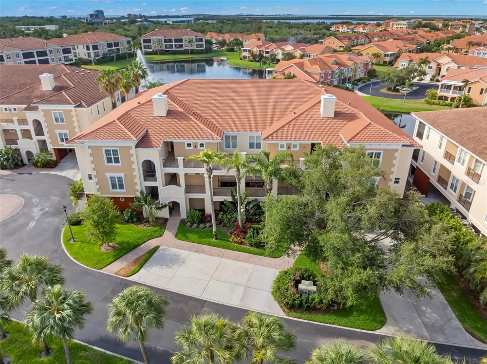 6 ACADEMY WAY S #221 St Petersburg, FL 33711