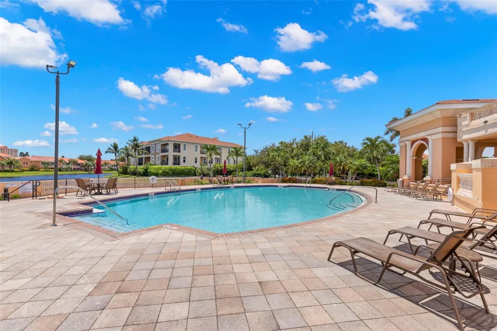 6 ACADEMY WAY S #221 St Petersburg, FL 33711