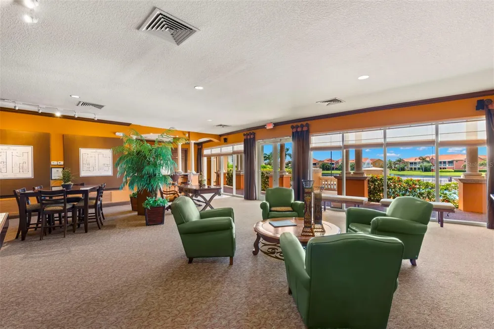 6 ACADEMY WAY S #221 St Petersburg, FL 33711