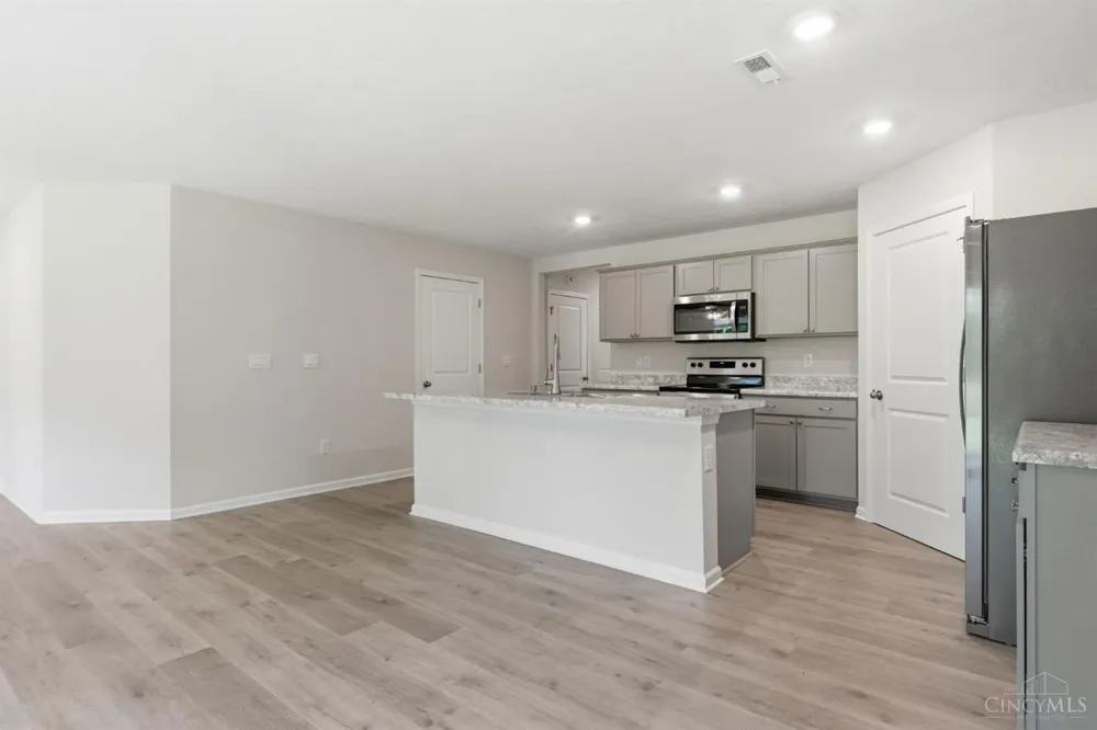 126 Lonny Street Mt Orab, OH 45154