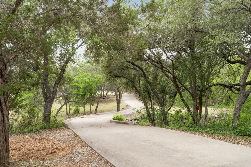 1129 Cedar Pass Road Driftwood, TX 78619