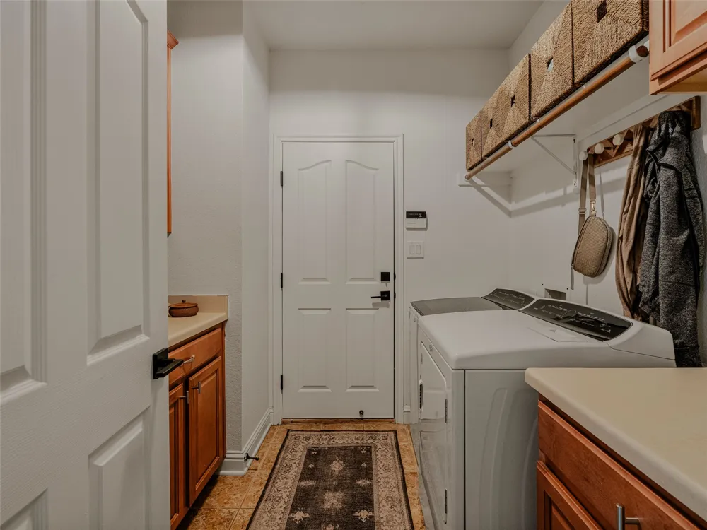 12516 Uvalde Creek Drive Austin, TX 78732