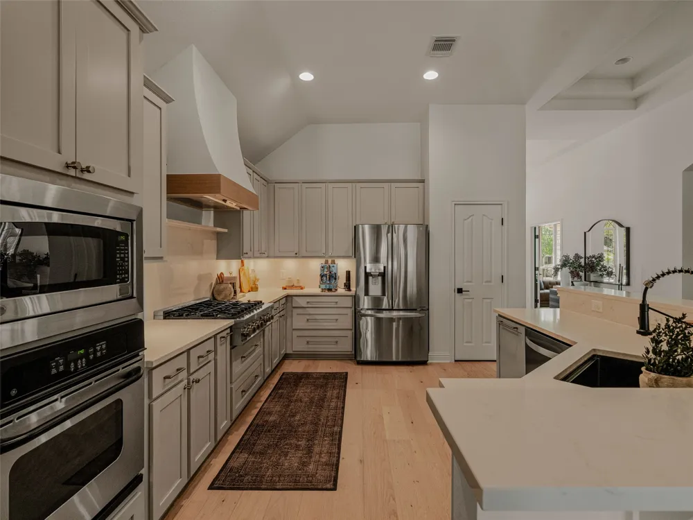 12516 Uvalde Creek Drive Austin, TX 78732
