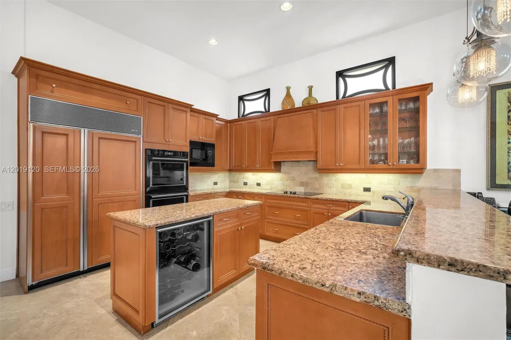 1480 Windjammer Way #. Hollywood, FL 33019