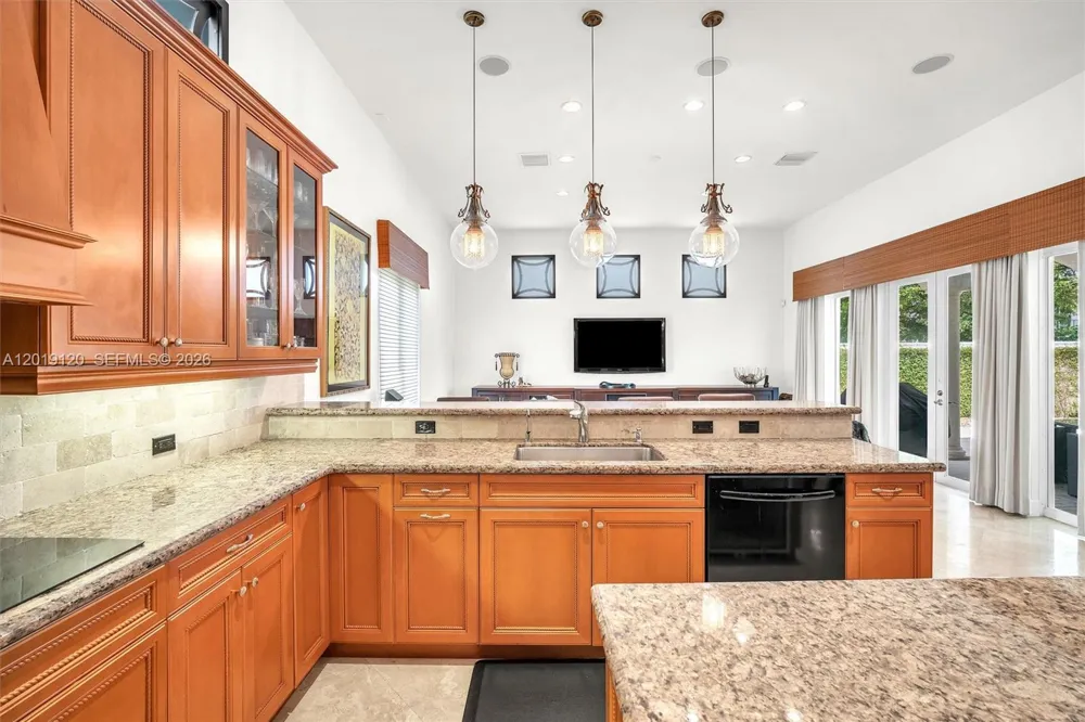 1480 Windjammer Way #. Hollywood, FL 33019