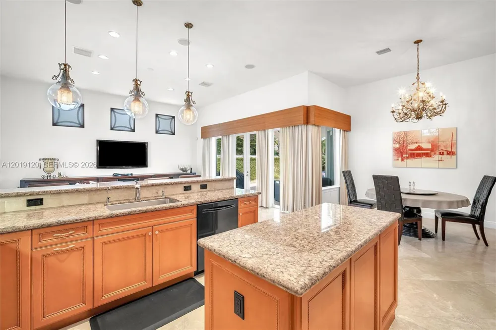 1480 Windjammer Way #. Hollywood, FL 33019