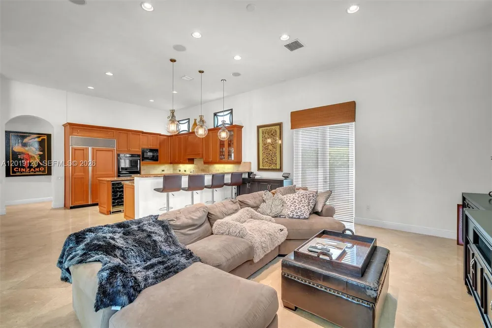 1480 Windjammer Way #. Hollywood, FL 33019