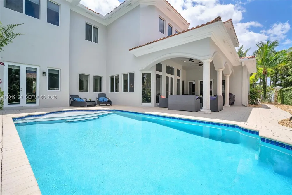 1480 Windjammer Way #. Hollywood, FL 33019