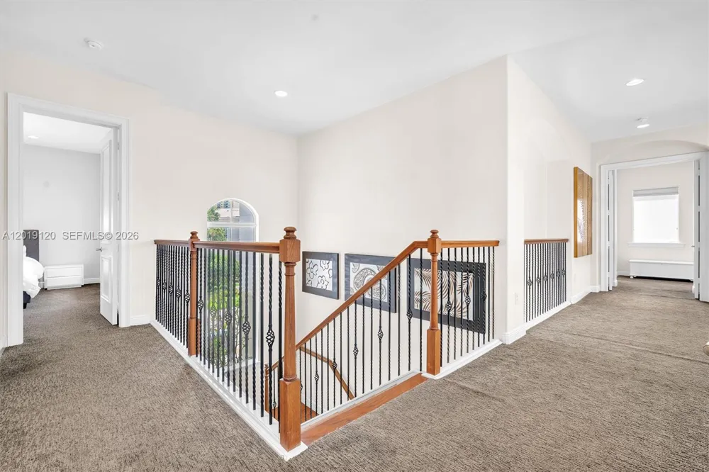 1480 Windjammer Way #. Hollywood, FL 33019