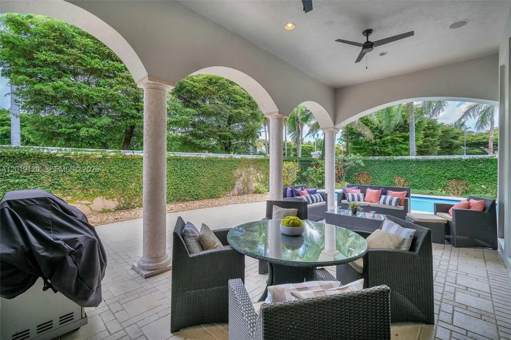 1480 Windjammer Way #. Hollywood, FL 33019