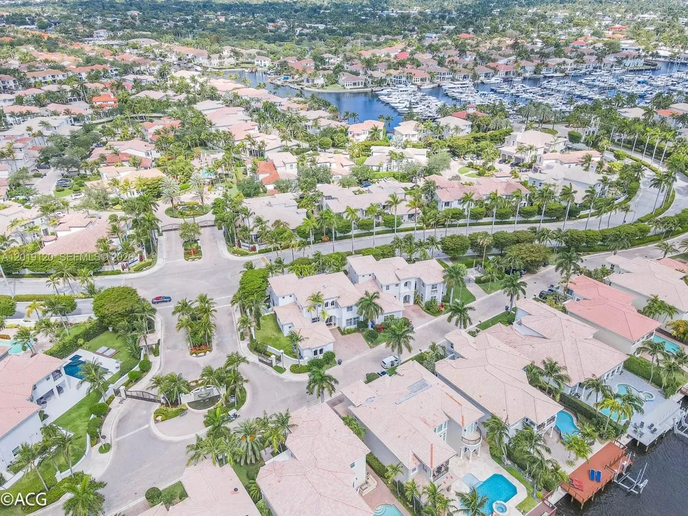 1480 Windjammer Way #. Hollywood, FL 33019