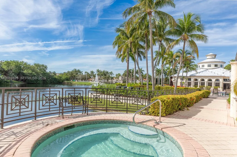 1480 Windjammer Way #. Hollywood, FL 33019
